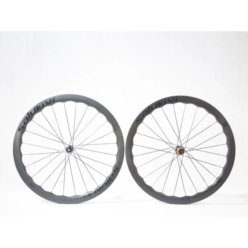 【小宇單車】SALUKIVI 獵犬波浪輪 KLD4540 輪組 碳輪 碳幅條 碟煞 輪組 公路車：圖片 2
